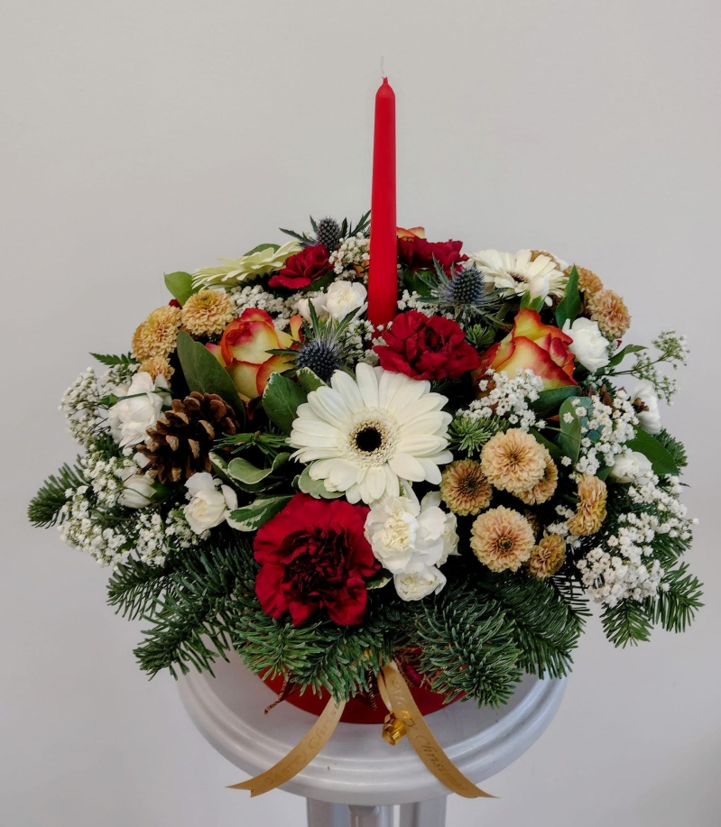 Christmas Candle Arrangement