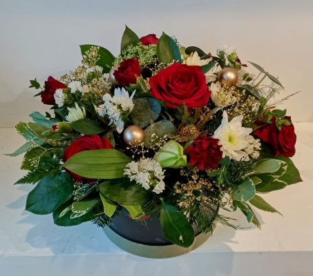 Fresh Christmas Hat Box Arrangements