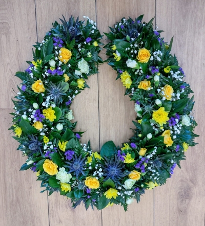 Large Horseshoe Wreath