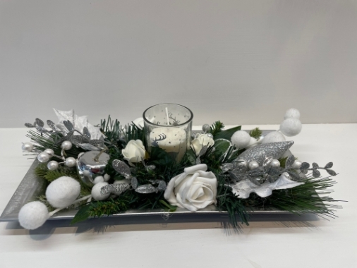 Christmas Table Arrangement 2