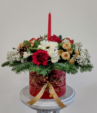 Christmas Candle Arrangement